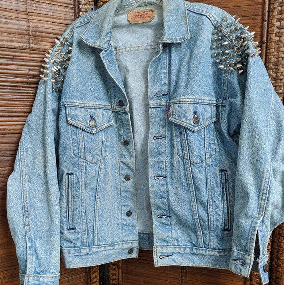 levi's studded denim jacket